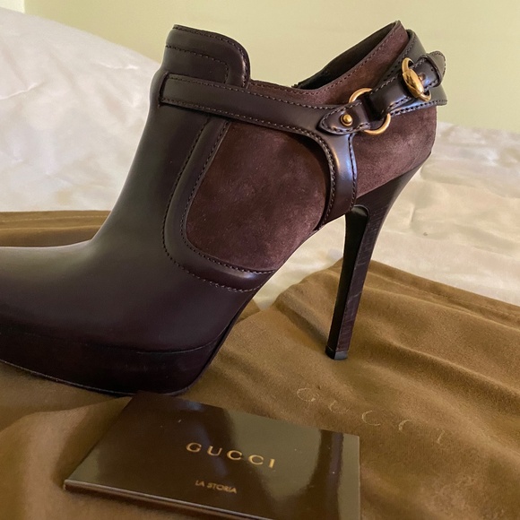 Gucci Women's Black Belted Leather & Suede Low Ankle High Heel Boots, size 11 B - Picture 4 of 4
